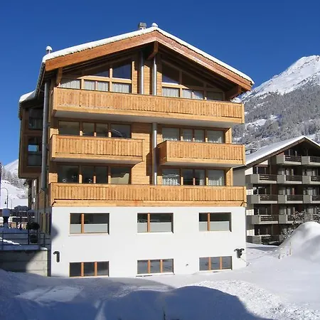 Apartament Turuwang